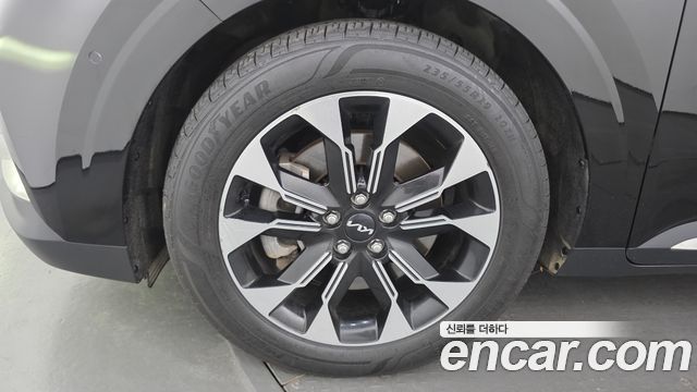 Kia Carnival (IV) Gasoline 7-Seater Noblesse 2023 — фото 5