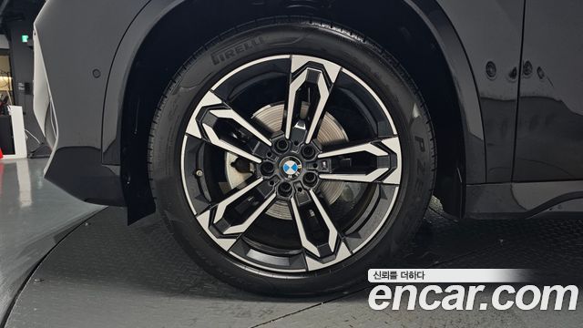 BMW X1 (U11) xDrive 20i M Sport 2025 — фото 5