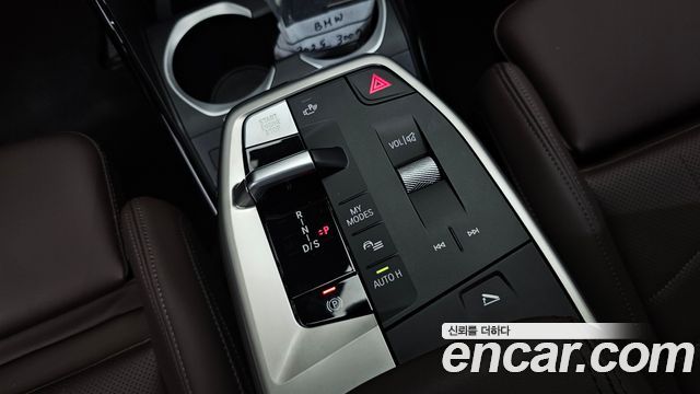 BMW X1 (U11) xDrive 20i M Sport 2025 — фото 9