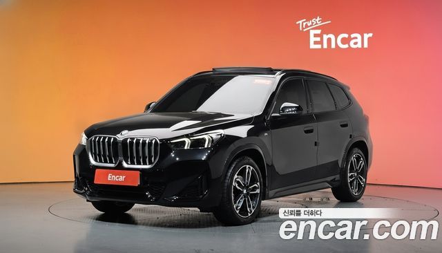 BMW X1 (U11) xDrive 20i M Sport 2025 — фото 1