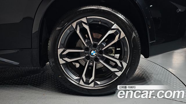 BMW X1 (U11) xDrive 20i M Sport 2025 — фото 21