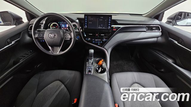 Toyota Camry (XV70) 2.5 LE Hybrid 2024 — фото 7
