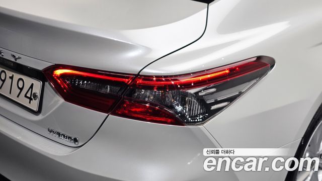 Toyota Camry (XV70) 2.5 LE Hybrid 2024 — фото 29