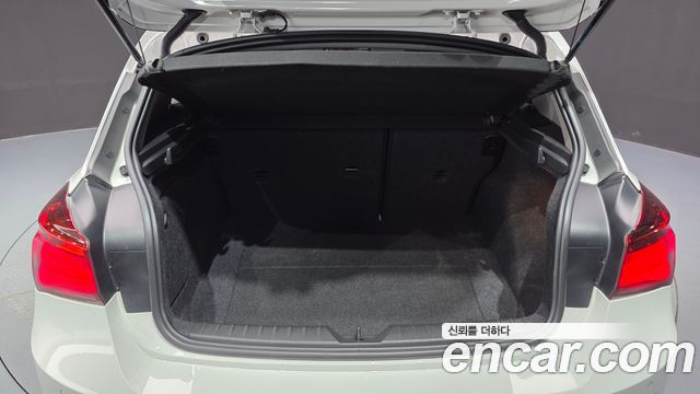 BMW 1 Series (F20) 118d Sport 5Door 2018 — фото 22