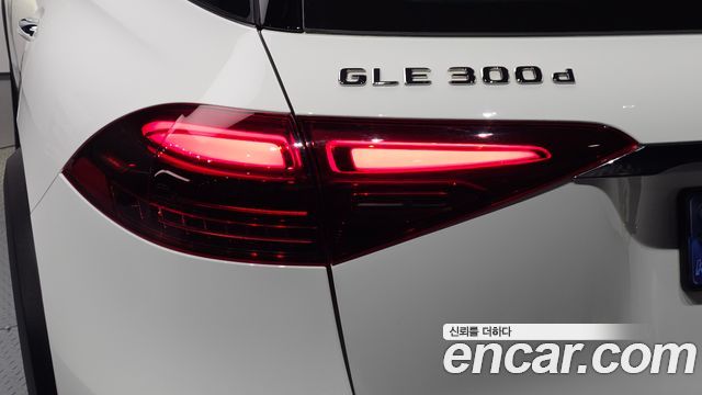 Mercedes-Benz GLE-Class (W167) GLE300d 4MATIC 2024 — фото 23