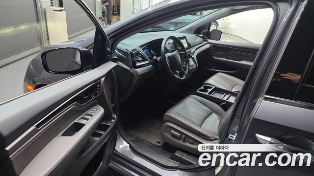 Honda Odyssey 3.5 5th 2023 — фото 10