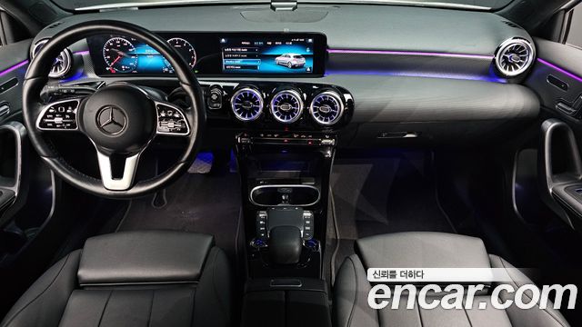 Mercedes-Benz A-Class (W177) A220 Hatchback 2023 — фото 7