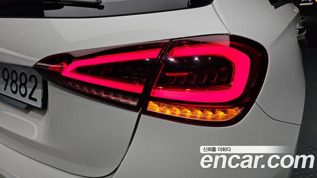 Mercedes-Benz A-Class (W177) A220 Hatchback 2023 — фото 23