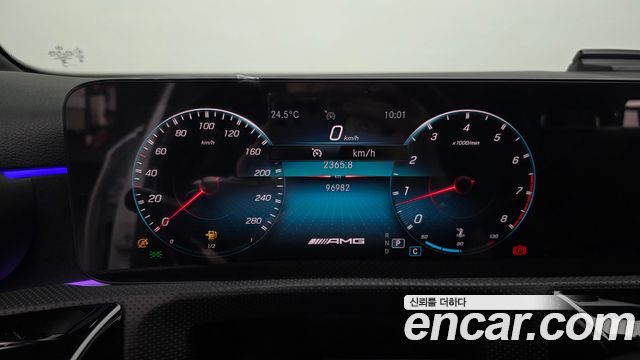Mercedes-Benz A-Class (W177) AMG A35 4MATIC Sedan 2021 — фото 8