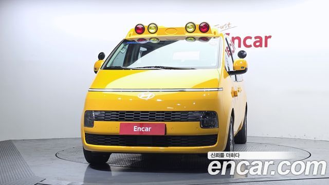 Hyundai Staria HEV 1.6T Kinder Safety Car 11-Seater 2026 — фото 3
