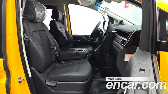 Hyundai Staria HEV 1.6T Kinder Safety Car 11-Seater 2026 — фото 26