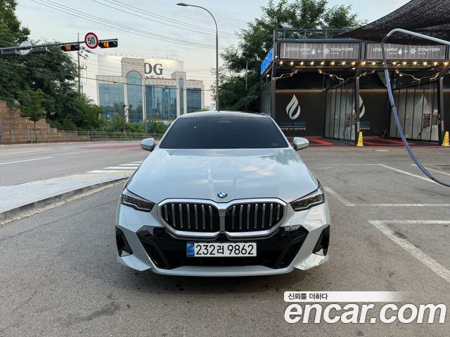 BMW 5 Series (G60) 520i M Sport