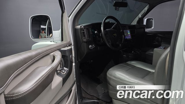 Chevrolet Express Van 6.0 2015 — фото 10