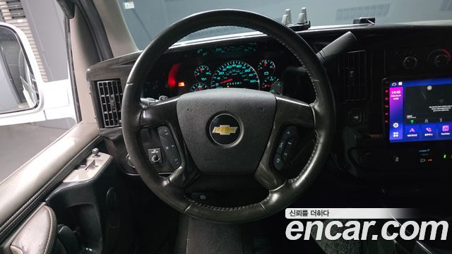 Chevrolet Express Van 6.0 2015 — фото 13
