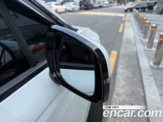Kia Carnival (IV) Diesel 9-Seater Hi-Limousine Signature 2023 — фото 16