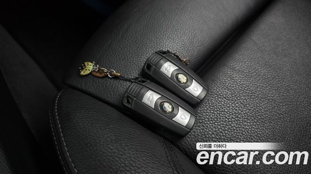 BMW 3 Series (E90) 320i Sedan M Sports 2011 — фото 18