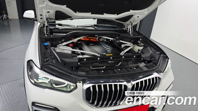 BMW X5 (G05) xDrive 45e xLine 2021 — фото 6