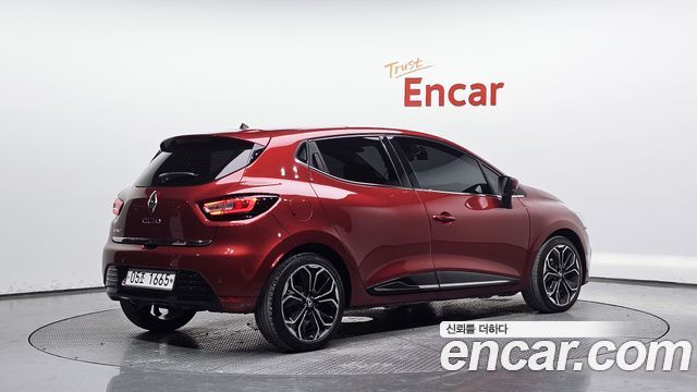 Renault Korea Clio Intens Panoramic 2019 — фото 2