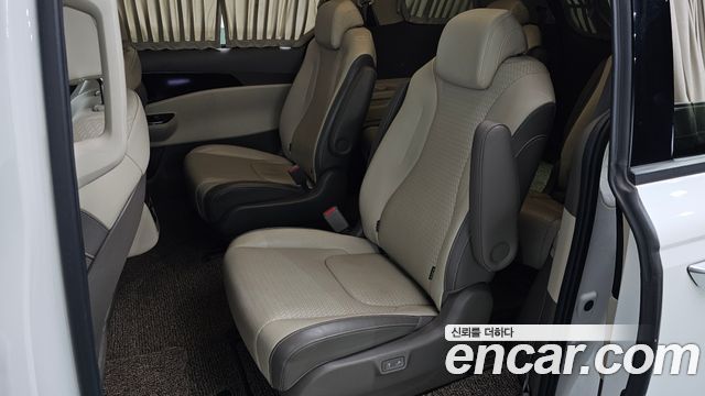 Kia Carnival (IV) Diesel 9-Seater Hi-Limousine Signature 2021 — фото 11