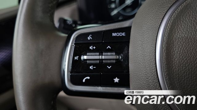 Kia Carnival (IV) Diesel 9-Seater Hi-Limousine Signature 2021 — фото 17