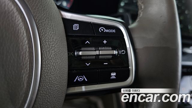 Kia Carnival (IV) Diesel 9-Seater Hi-Limousine Signature 2021 — фото 18