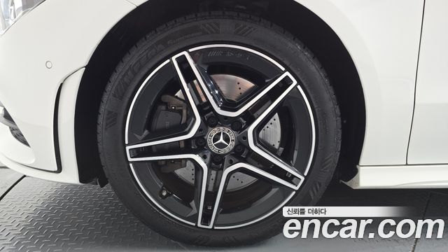 Mercedes-Benz CLA-Class (C118) CLA250 4MATIC 2020 — фото 5