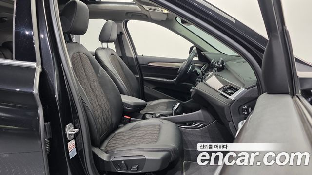 BMW X1 (F48) xDrive 20i xLine 2021 — фото 11