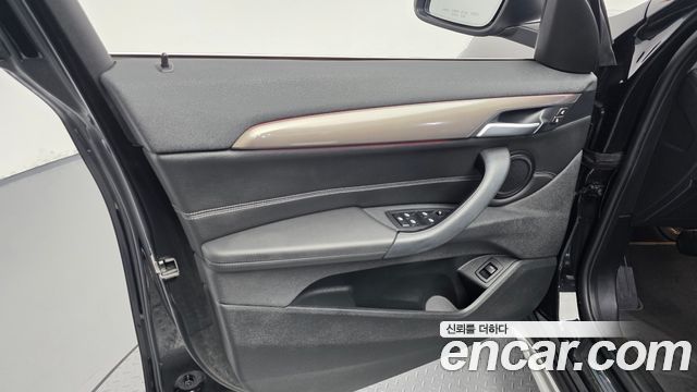 BMW X1 (F48) xDrive 20i xLine 2021 — фото 24