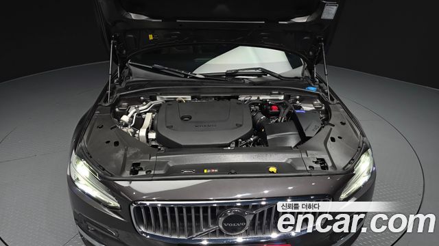 Volvo S90 B6 AWD Inscription 2022 — фото 6