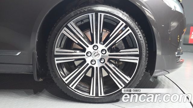 Volvo S90 B6 AWD Inscription 2022 — фото 21