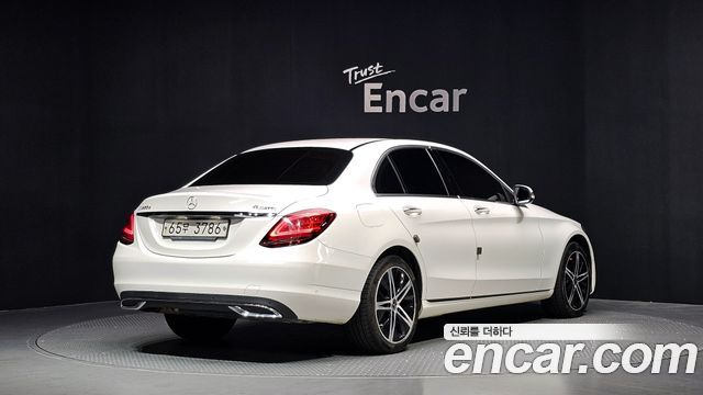 Mercedes-Benz C-Class (W205) C220 d 4MATIC Exclusive 2019 — фото 2