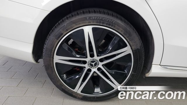 Mercedes-Benz C-Class (W205) C220 d 4MATIC Exclusive 2019 — фото 5