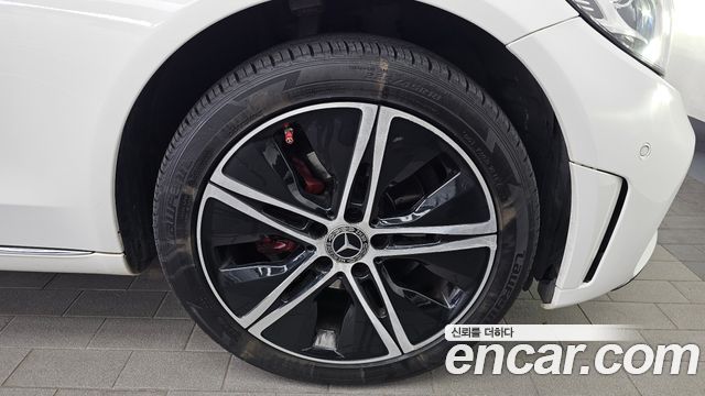 Mercedes-Benz C-Class (W205) C220 d 4MATIC Exclusive 2019 — фото 27