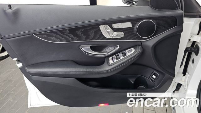 Mercedes-Benz C-Class (W205) C220 d 4MATIC Exclusive 2019 — фото 30