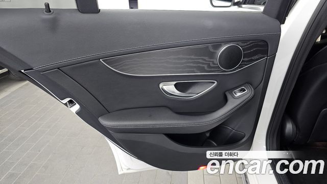 Mercedes-Benz C-Class (W205) C220 d 4MATIC Exclusive 2019 — фото 31
