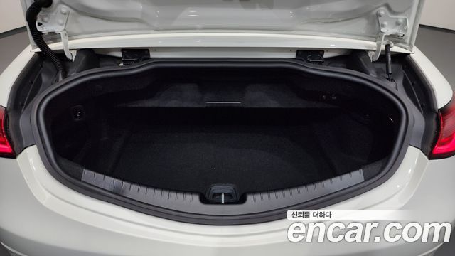 Mercedes-Benz CLE-Class (C236) CLE200 Cabriolet 2024 — фото 20