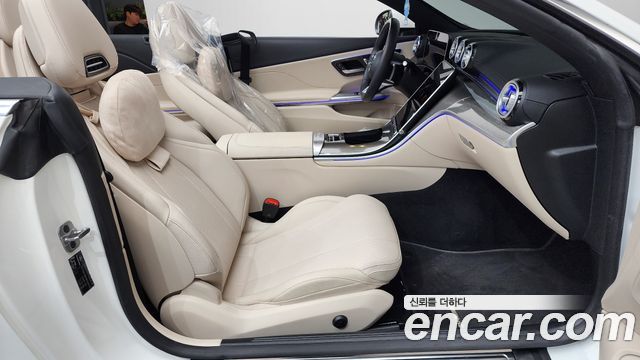 Mercedes-Benz CLE-Class (C236) CLE200 Cabriolet 2024 — фото 32