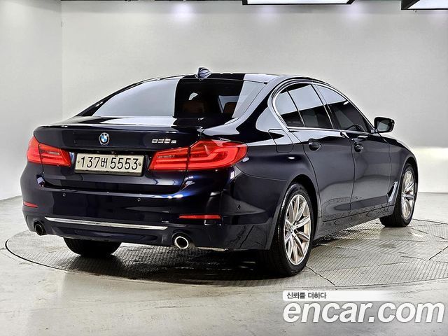 BMW 5 Series (G30) 530e Luxury 2020 — фото 4
