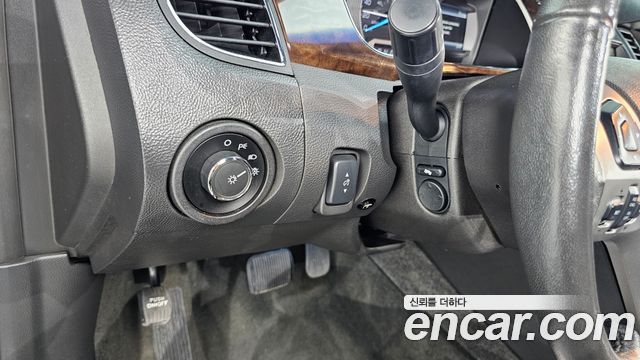 Ford Taurus 2.0 Limited EcoBoost 6th 2016 — фото 17