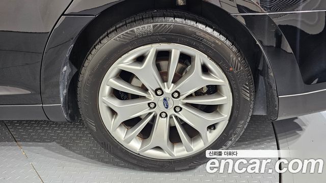 Ford Taurus 2.0 Limited EcoBoost 6th 2016 — фото 21