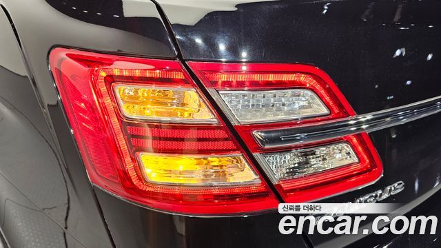 Ford Taurus 2.0 Limited EcoBoost 6th 2016 — фото 23