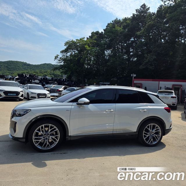 Audi Q4 e-tron (F4) 45 Premium 2025 — фото 3