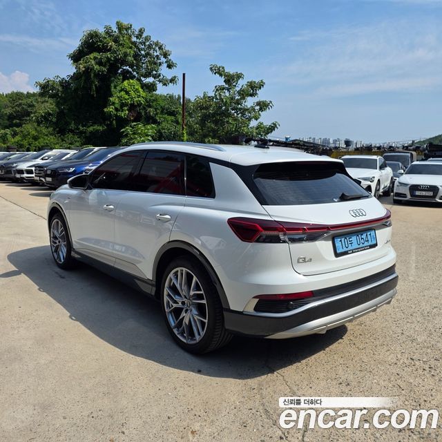 Audi Q4 e-tron (F4) 45 Premium 2025 — фото 4