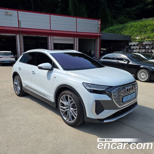 Audi Q4 e-tron (F4) 45 Premium 2025 — фото 6