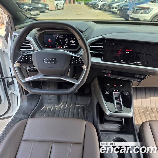 Audi Q4 e-tron (F4) 45 Premium 2025 — фото 15