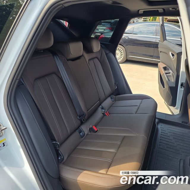 Audi Q4 e-tron (F4) 45 Premium 2025 — фото 23
