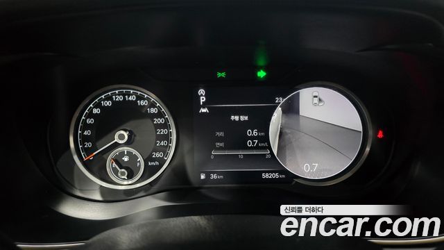 Genesis G70 Shooting Brake Gasoline 2.0T 2WD 2023 — фото 8