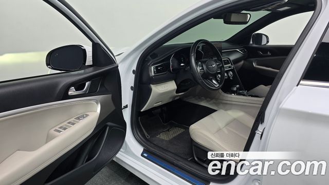 Genesis G70 Shooting Brake Gasoline 2.0T 2WD 2023 — фото 10