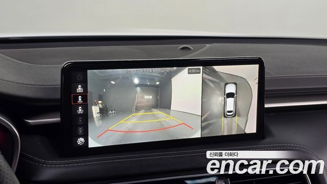 Genesis G70 Shooting Brake Gasoline 2.0T 2WD 2023 — фото 15