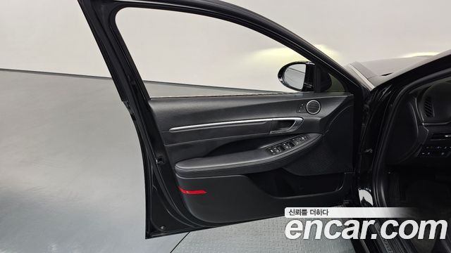 Hyundai Sonata (DN8) 2.0 Premium Plus 2022 — фото 17